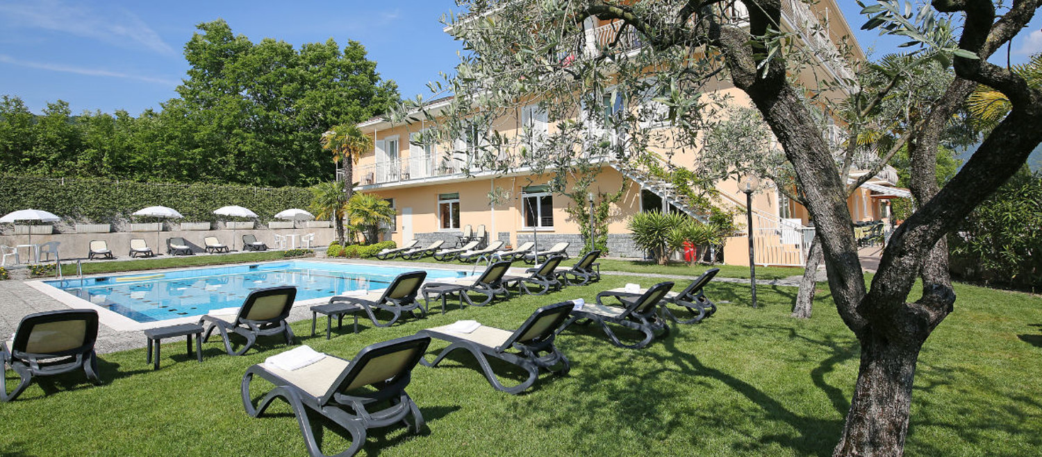 Piscina Hotel Panoramica Salò Lago di Garda